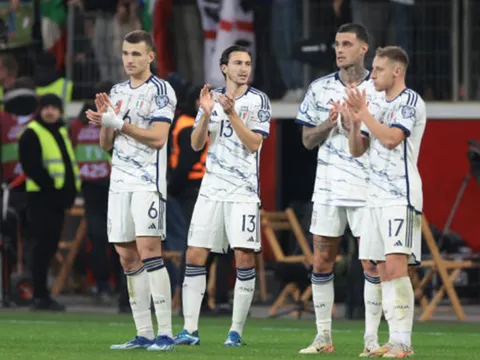 Man City mất hai trụ cột trước đại chiến với Arsenal