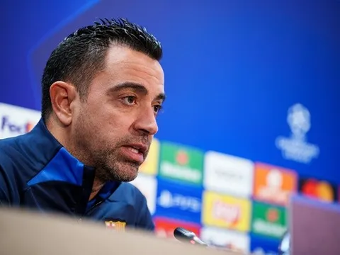 Bị loại khỏi C1, Xavi muốn Barca ăn 4