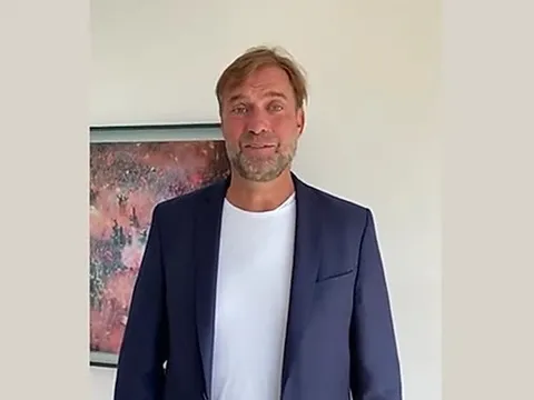 Klopp: 'Không tiêm vaccine giống như uống say mà lái xe'