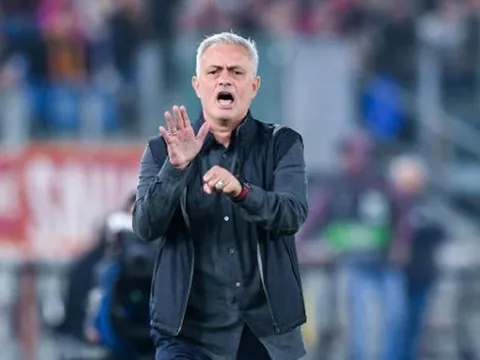 "Cừu đen" phản bội Mourinho bị vạch trần