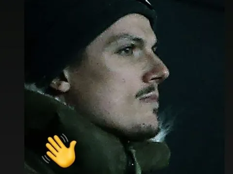 "Newcastle United nên bán Alexander Isak hoặc Bruno Guimaraes"