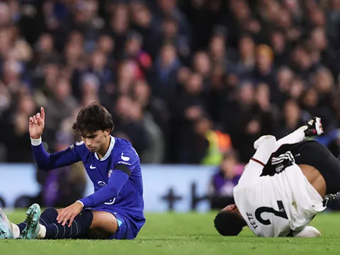 Arsenal và M.U gửi đề nghị, sao 90 triệu quyết chọn Chelsea