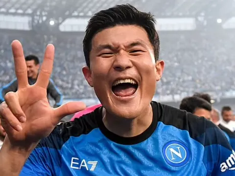 Min-jae dứt khoát, M.U đón tin vui