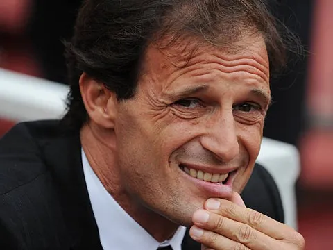 Carragher dự đoán bước ngoặt cuộc đua vô địch Premier League