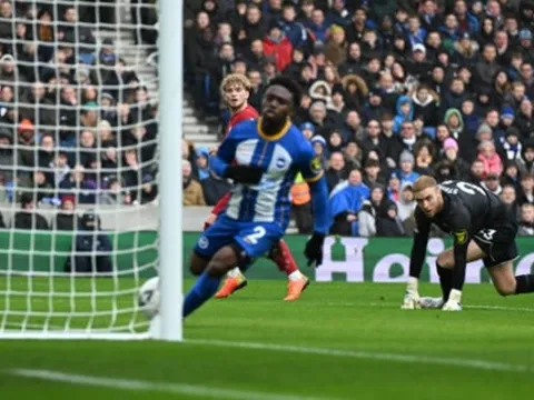 Choáng ngợp với bất động sản đắt giá của Phil Neville