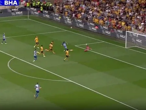 Kevin Campbell khuyên Arteta cho cầu thủ 'bị đối xử bất công' ra sân