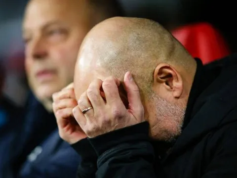 Pep ôm đầu, Leipzig tái hiện kịch bản trận Nottingham Forest