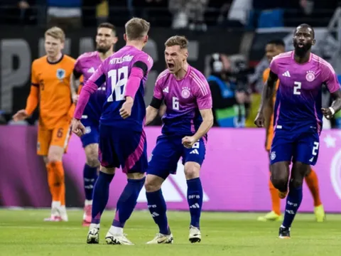 Siêu phẩm xuất hiện, Đức đánh bại Hà Lan trên sân nhà