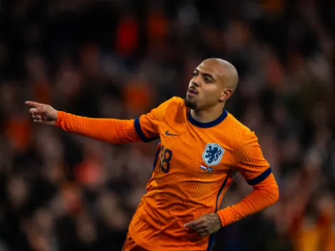 'Cuồng phong' Hà Lan đã trở lại