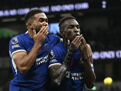 Chelsea phong độ cao, Glen Johnson dự đoán kết quả trận gặp Man City