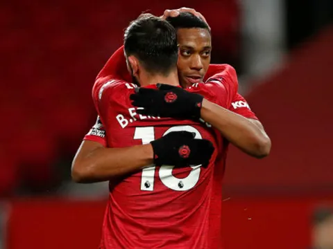 Man Utd thắng Leeds United nhờ sách lược 'lấy cương khắc cương'