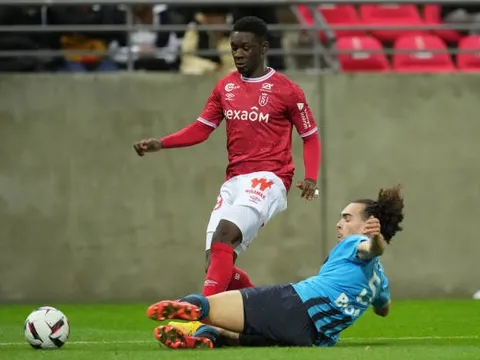 10 bàn/16 trận, "báu vật" Arsenal gây choáng tại Ligue 1