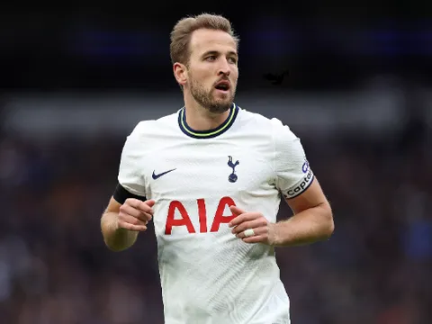 "10 năm của Antony bằng 1 mùa của Kane ở M.U"