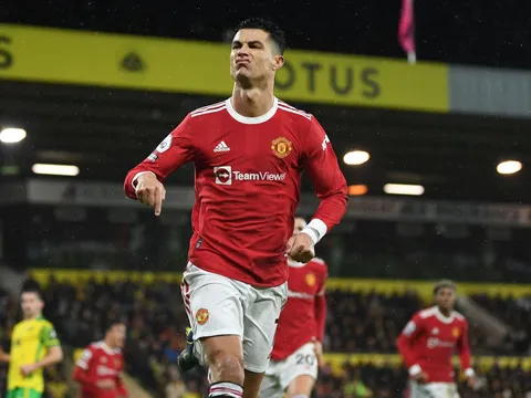 10 ngôi sao Premier League rớt giá thê thảm: Thất vọng bom tấn; Bất ngờ Ronaldo