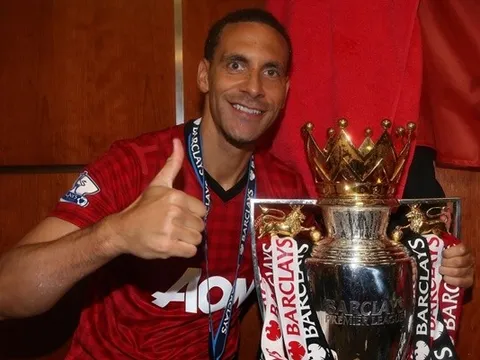 10 trung vệ vĩ đại nhất Ngoại hạng Anh: Rio Ferdinand xếp sau 1 cái tên