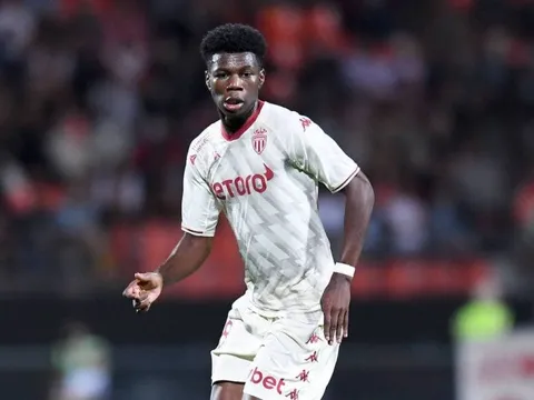 M.U có cơ hội ký HĐ với 'Kante + Pogba mới' cực chất, rẻ hơn Rice