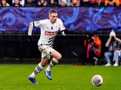 Marseille muốn sớm hoàn tất thương vụ Adrien Truffert