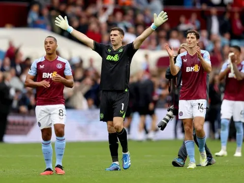 Unai Emery chào đón sự trở lại của Torres và Tielemans