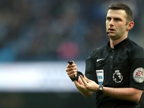 Các trọng tài ở Ngoại hạng Anh liệu có cưỡng lại sức hút đến từ Ả rập?