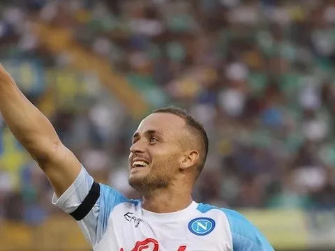 "Không ai mong đợi Napoli lọt vào chung kết C1"