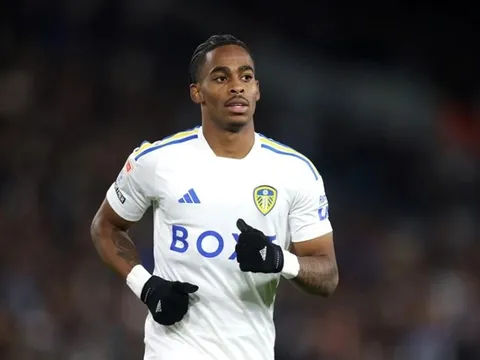 Aston Villa bị sao trẻ từ chối thẳng thừng