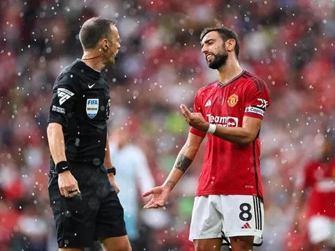 Roy Keane so sánh Bruno Fernandes với "ngựa chứng" một thời của M.U