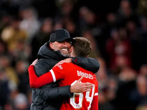 "Liverpool có tất cả những yếu tố cần thiết để giành được danh hiệu"