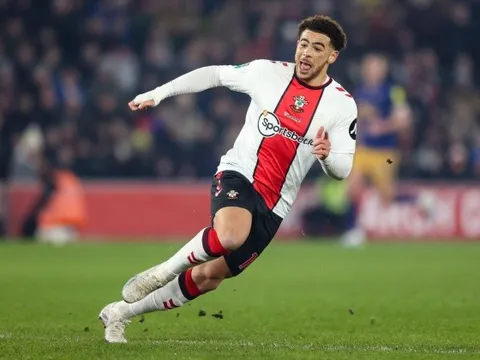 Che Adams - người đang được Wolves đưa vào tầm ngắm