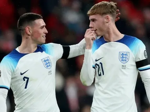 Làm sao để Southgate kết hợp được Palmer và Foden ở EURO 2024?