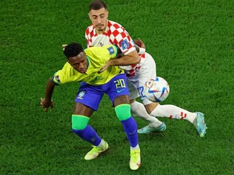 "1 lối thoát tuyệt vời cho Croatia nơi cánh phải"