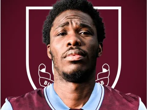 Here we go! Cái tên đầu tiên rời Chelsea