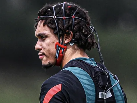 Klopp chuẩn bị vũ khí bí mật cho trận chung kết với Chelsea