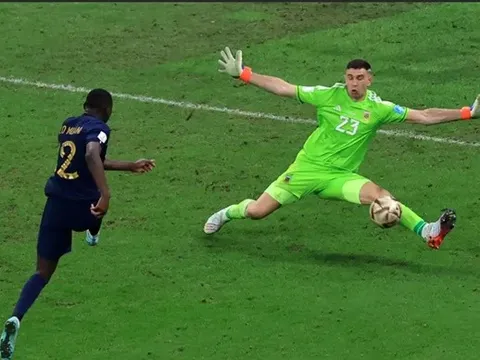 Muani: "Pha bóng đó đã thay đổi cả cuộc đời tôi"