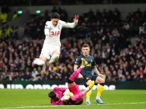 Nhìn Son 'hủy diệt' Trippier, mới thấy thảm cảnh của M.U