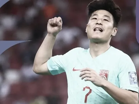 Wu Lei lập cú đúp, Trung Quốc đè bẹp Singapore
