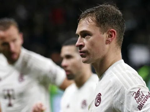 Đánh giá hàng tiền vệ Bayern nửa đầu mùa giải: Tệ hại Kimmich