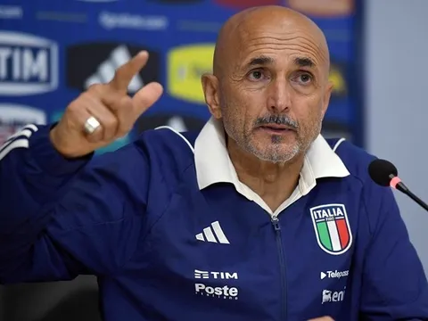 Luciano Spalletti và những vấn đề của Italia