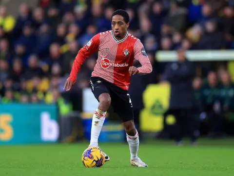 Chelsea chọn người thay thế Reece James