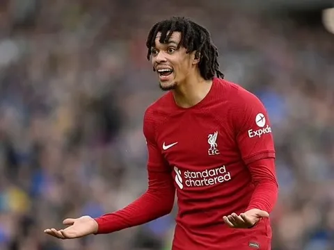 Alexander-Arnold: "Thật không thể chấp nhận được"