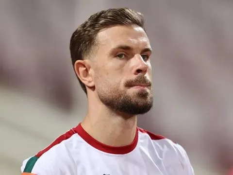 Trong nửa năm, trò hề Ả Rập của Henderson diễn ra như thế nào?