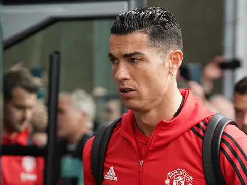 Đội bóng bất bại từ chối chiêu mộ Ronaldo