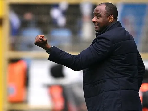 HLV Vieira hài lòng với tinh thần của đội bóng sau trận hòa Marseille