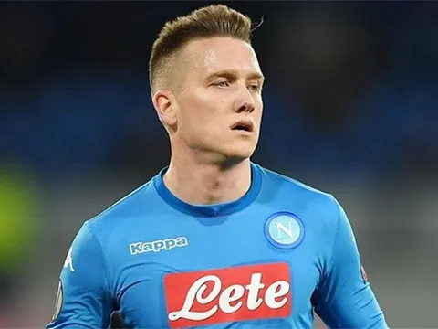 Inter vượt mặt Juventus trong thương vụ Piotr Zielinski