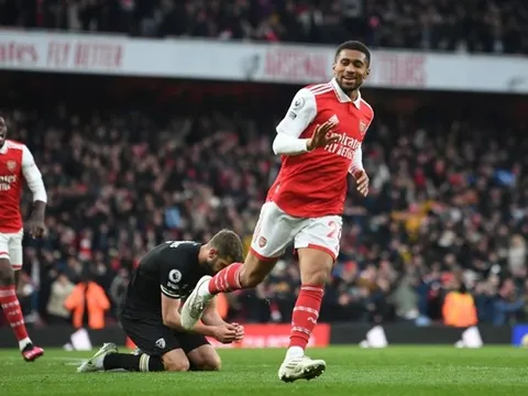 Xác nhận: Ngôi sao Arsenal hớp hồn 8 đội bóng trên TTCN
