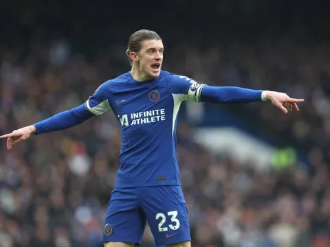 Joe Cole khuyên Chelsea nên giữ Gallagher ở lại