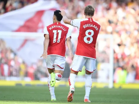 Darren Bent: "Martinelli và Odegaard không đủ tốt"