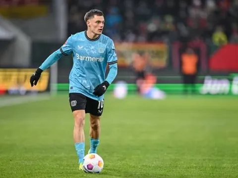 Leverkusen ra giá Florian Wirtz khiến Bayern choáng váng