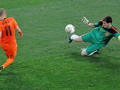 Casillas hồi tưởng chức vô địch World Cup may mắn của La Roja