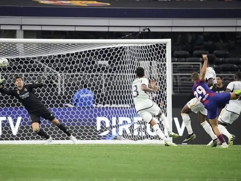 Barcelona 3-0 Real Madrid: 3 thống kê khó tin