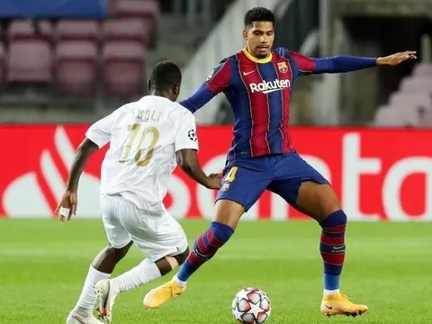 Hai ông lớn thành Madrid tăm tia "đá tảng mới" của Barca